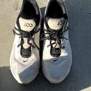 Nike air 200